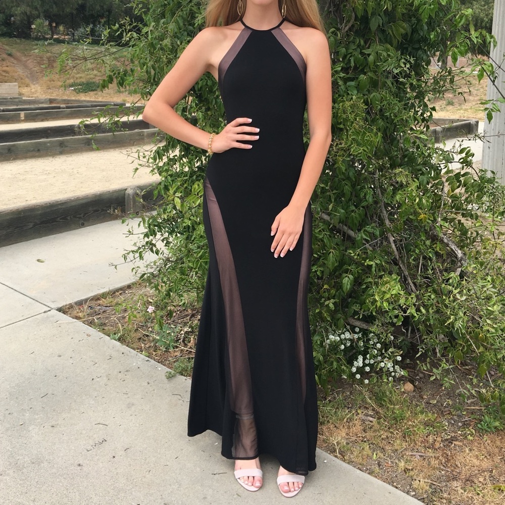 Gown - Picture 2 of 2